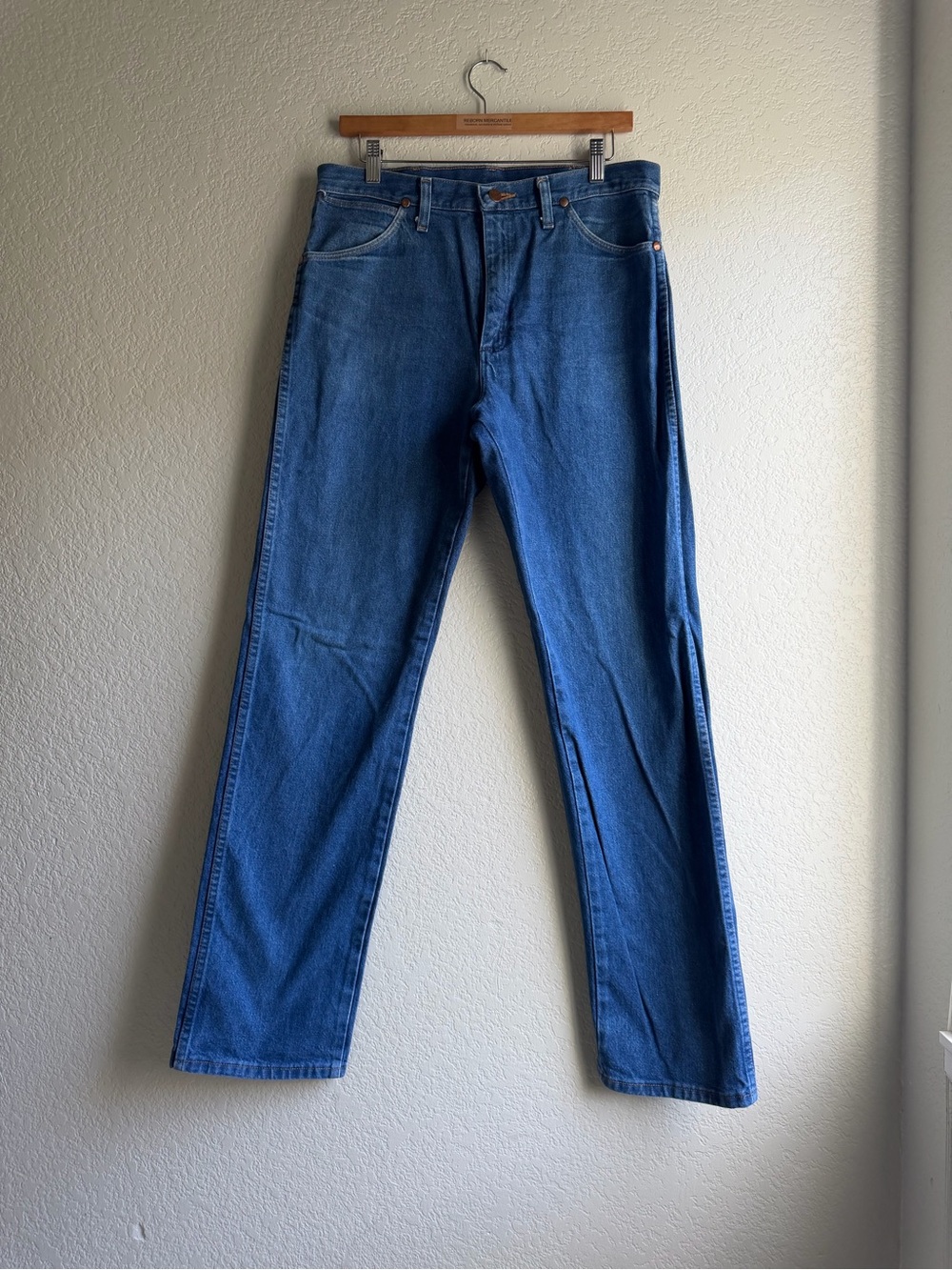 Wrangler Men's Cowboy Cut Medium Blue Straight Jeans
